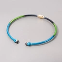 Wąska pozłacana bransoletka z głowami papug z cyrkoniami. PAPUGUJ PO MNIE