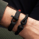 MI BMW. Pulsera negra con grillete