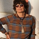 Złocona bransoleta z dekorem z akrylu w kolorze mokka. CAFE MOCCA