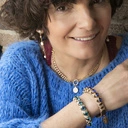 Długie kolczyki wiszące z mlecznymi cyrkoniami. JENNY