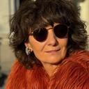 Pozłacana nausznica bogato wysadzana kryształami. O SOLO MIO