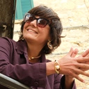 Naszyjnik z ciemnobrązowej ekoskóry z perłą hodowlaną. MGŁA NAD LASEM