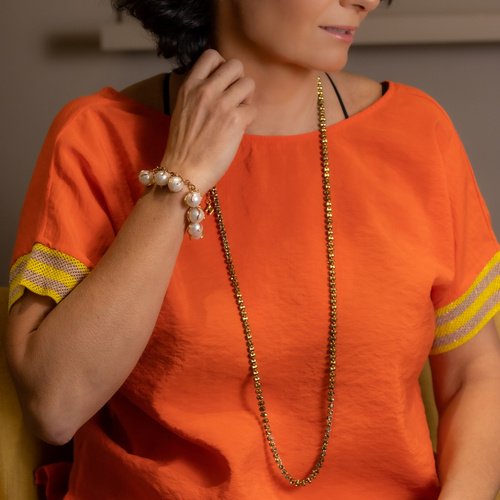 YOU CAN GO YOUR OWN WAY. Pulsera con colgantes