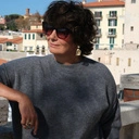 Pozłacane kolczyki z perłą i ażurową zawieszką. ROZWIANE MYŚLI