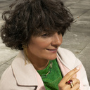 Wiosną soczyście. Pierścionek z oczkiem w bordowym kolorze