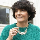 Kolczyki wkrętki z łezkami z kryształów górskich. CHURROS