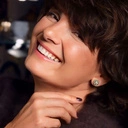 Małe złocone kolczyki z perłą i białymi kryształkami. CIEPŁY LÓD