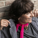 LÁGRIMAS DULCES. Pendientes en forma de lágrimas doradas