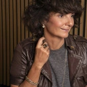 Naszyjnik z łańcuszka ozdobiony cyrkoniami. LEKKI