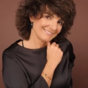 Drobne kolczyki półkola z kyształowymi kolcami. ZA PAMIĘĆ