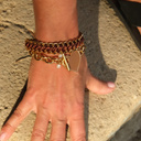 CORAZÓN DE CARAMELO. Pulsera con colgante con corazón