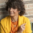 Pozłacane kolczyki kółka z kwadratowymi kryształkami. MONICA