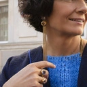 Duży pierścionek z niebieskim kryształem. NIEBIESKIE OCZY