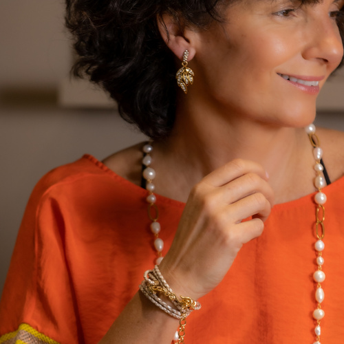 Skórzana bransoletka. Pozytywnie, gdy patrzę w niebo.