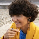 Duży pierścionek z niebieskim kryształem. NIEBIESKIE OCZY