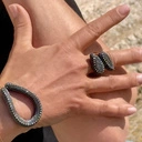 Pozłacana bransoletka z diamentowymi łańcuszkami. SPACER PO WINNICY