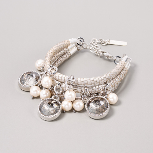 Bransoletka skórzana. W uliczkach Tel Awiwu