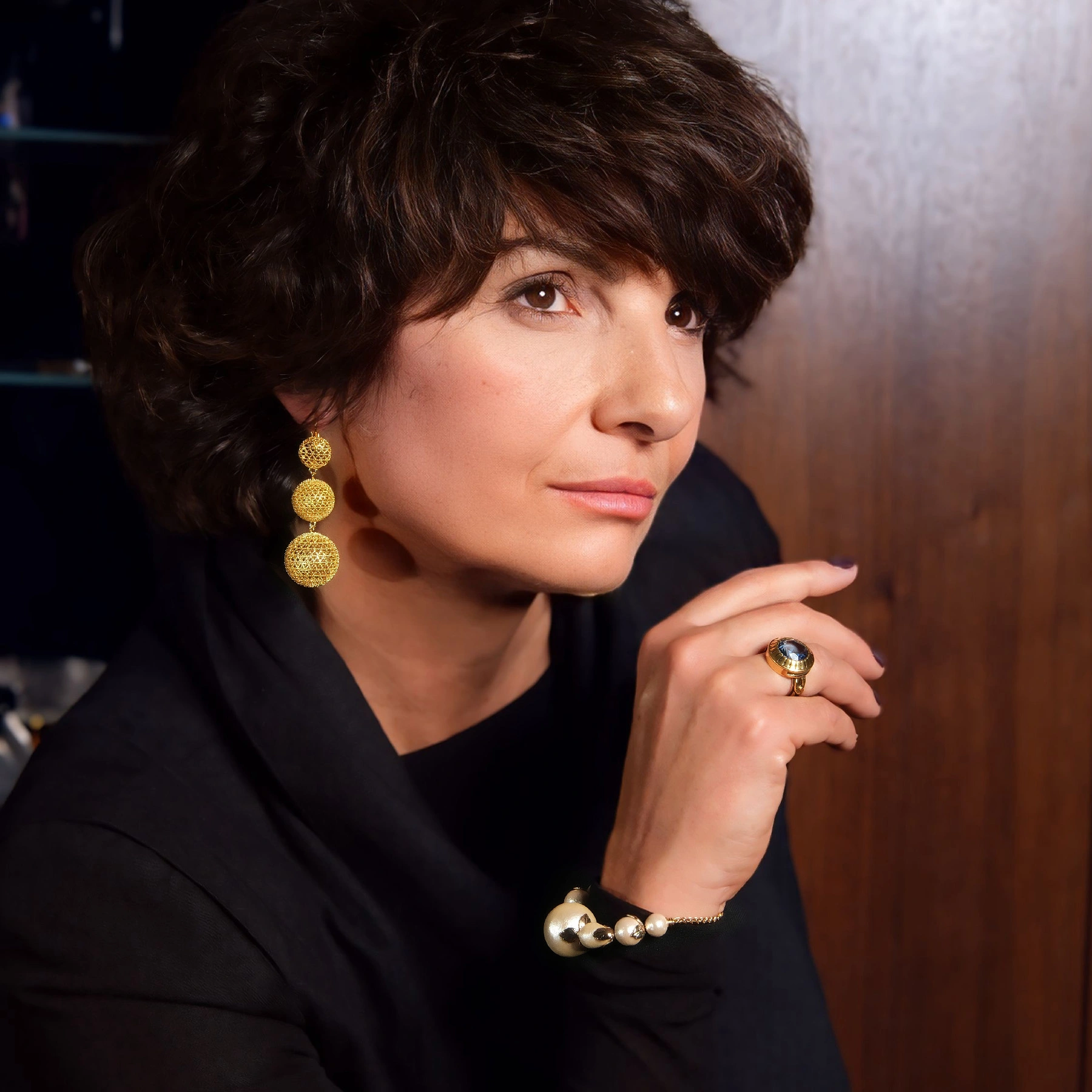 Złocona bransoletka z rzędem perłeł bawełnianych. KSIĘŻNA RIWIERY