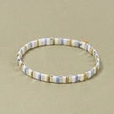 Bransoletka na gumce z kolorowych elementów. MOJA WOLNOŚĆ