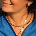 Złocony naszyjnik na łańcuchu z dekorami z masy perłowej. SŁOŃCE W OBŁOKACH