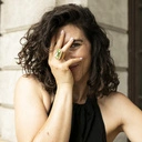 Duży pierścionek regulowany z kryształem i cyrkoniami. PIĘKNOŚĆ