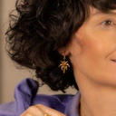 Pozłacane wiszące kolczyki palemki z koralikami. PODRÓŻNICZKA