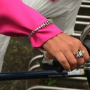 Posrebrzany pierścionek w formie kwiatu z kryształami. GWIEZDNY KWIAT