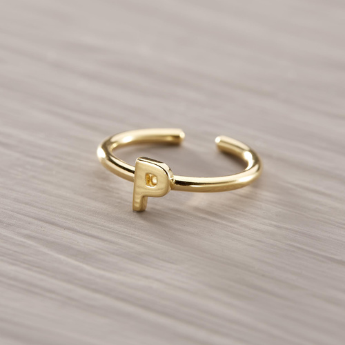 P - Paulina. Pierścionek z literką P