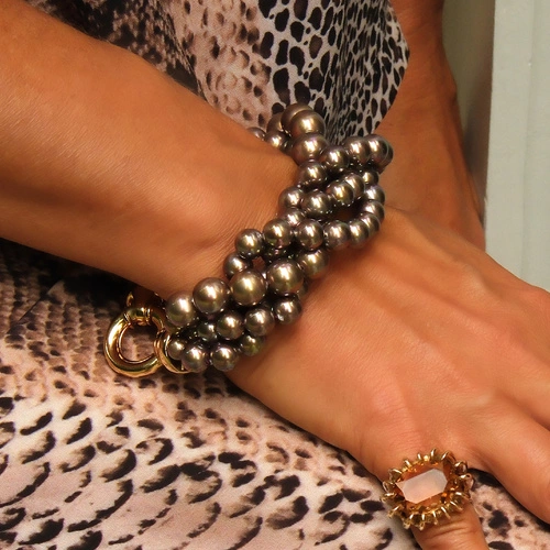 Pięciorzędowa bransoletka ze szklanych pereł Majorka. SPLECIONE SPOJRZENIA