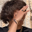 Pozłacana bransoletka z diamentowymi łańcuszkami. DOJRZAŁE GRONO