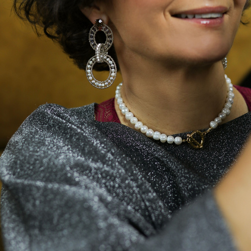 LIGERO Y CLÁSICO. Collar de perlas.