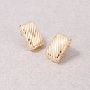 Żłobione pozłacane kolczyki z zapięciami typu wkrętki. PRALINKI