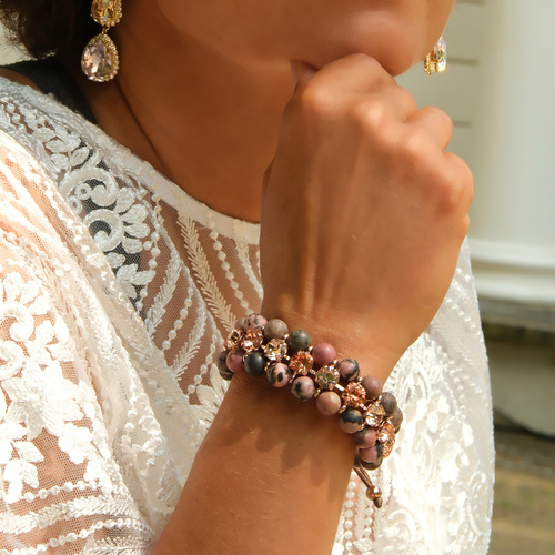 EN COLORES DE AMANECER. Pulsera con piedras naturales