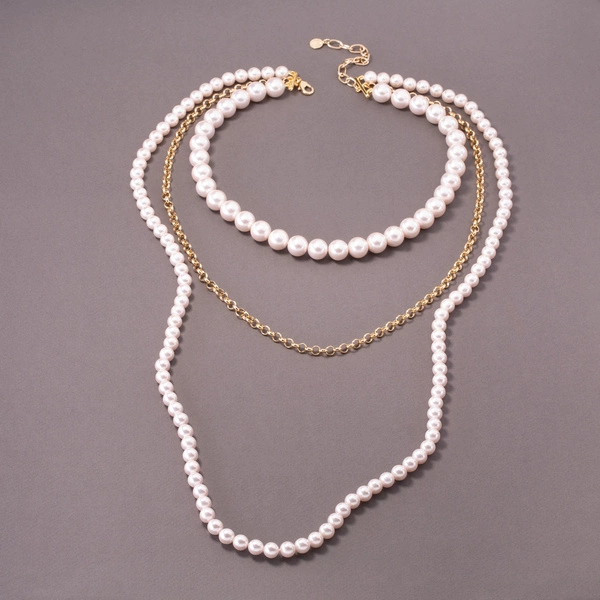 Naszyjnik ze szklanych pereł Majorka w różu i łańcuszka. W ŚRODKU CHWILI