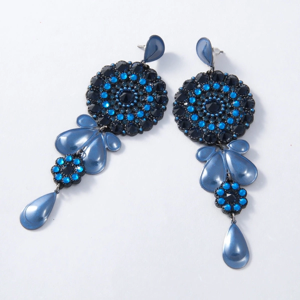 Kolczyki rozety z kobaltowych kryształów z kroplami. LA FORMA DELL ACQUA