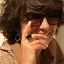 Pozłacane kolczyki wiszące z czarnym fasetowanym kryształem. CZARNA ETNA