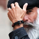 Czarno czerwona męska bransoletka z czarną szeklą. MOJE BMW