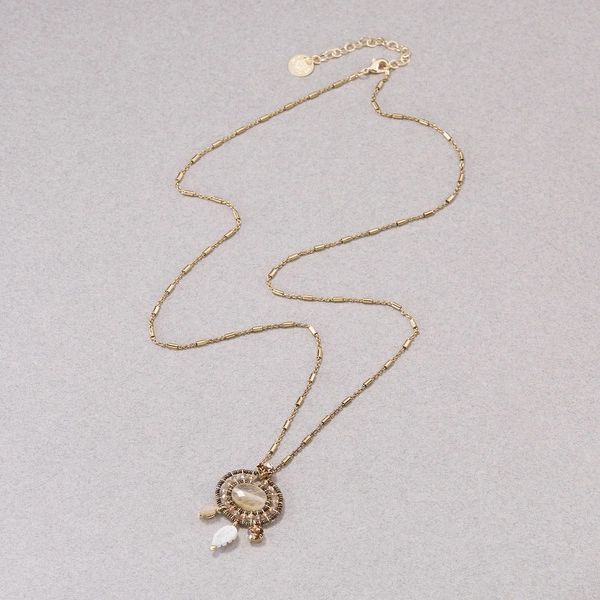 Wisiorek z cytrynem i koralikami z masy perłowej. AROMAT CARURU