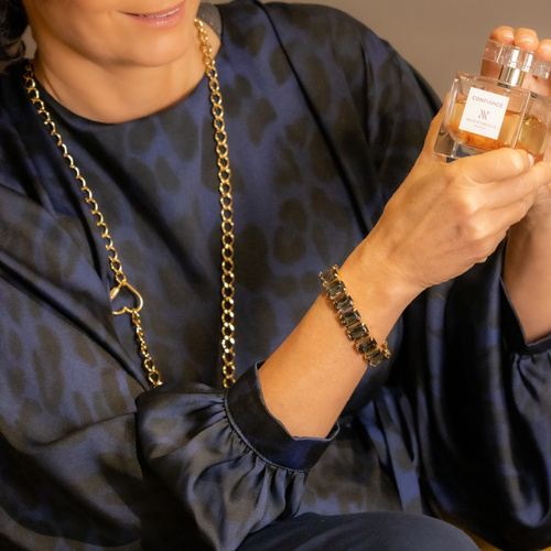 AMOR ES FUEGO. Cadena con corazón