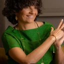 Długi naszyjnik z ważkami, kamieniami i kryształkami. LEKKO MI