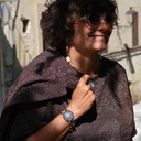 Pozłacany pierścień z motywem kwiatka z cyrkonii. ROSA NOCY