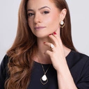 Złocone kolczyki w formie kropli z masą perłową. PERŁOWY DESZCZ