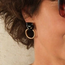 Kolczyki z głową czarnej pantery z gładkim ringiem. ADELE