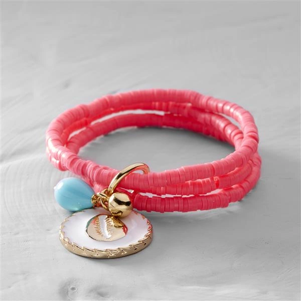 Bransoletka z koralików w różu z dekorem z motywem muszli. PANI WRÓŻKA