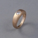 Gładki pozłacany pierścionek z przezroczystą cyrkonią. PARADISE CITY