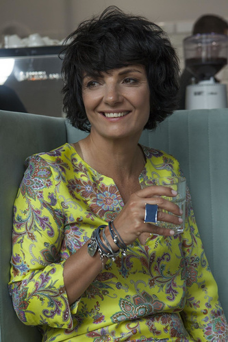 Bransoletka skórzana. Owijana w szarościach