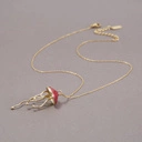 Złoty naszyjnik z zawieszką w formie meduzy. ZWIEWNOŚĆ MEDUZY