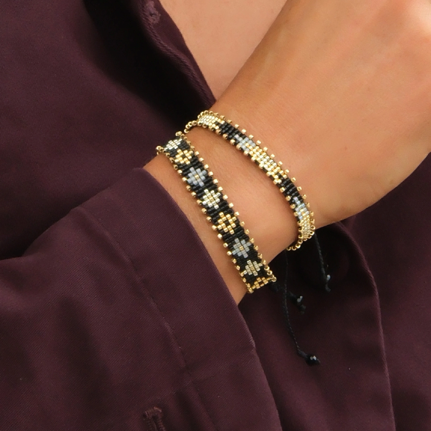 Wąska bransoletka z paciorków Miyuki z rombami. BUENOS NOCHES