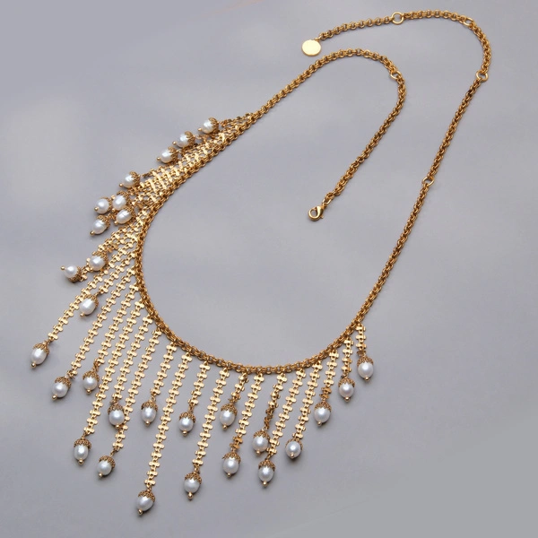 Złocony naszyjnik z kaskadą łańcuszków z perłami. FELICITA