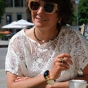 Sztywny naszyjnik z dwiema głowami żyraf z cyrkoniami. LUSTRZANE ODBICIE